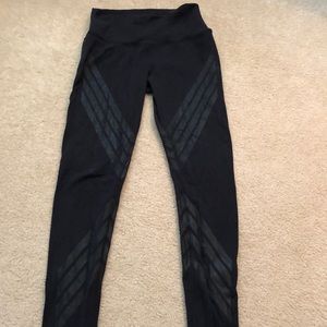 Alo Yoga Black tryst leggings